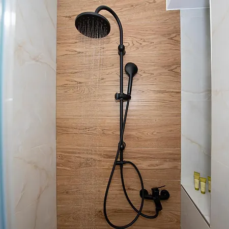 Poem Family In Town Apartment Lefkada City