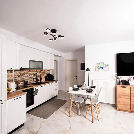 Poem Family In Town Apartment Lefkada City